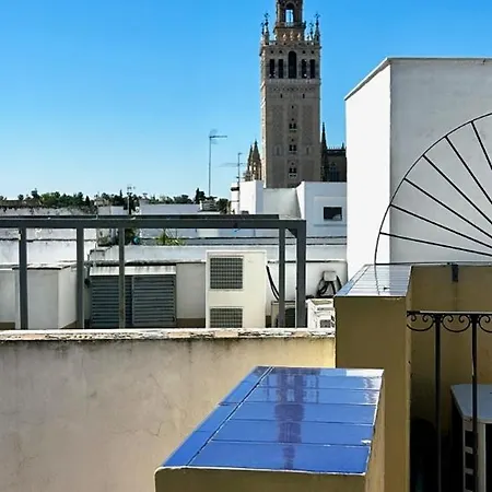 Hispalis Rooftop Catedral * סביליה